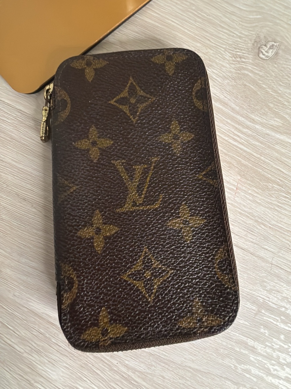 Vintage Louis Vuitton Monogram Zip Around Multicles 6 Key Holder Made in France